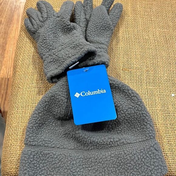 NWT Columbia hat and gloves set - Picture 1 of 2